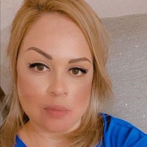 Meet your Posher, Edith